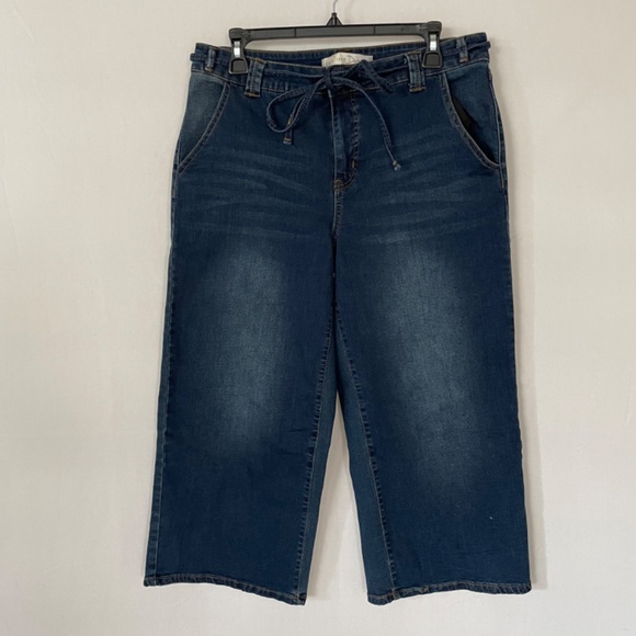 Cato Denim High Rise Wide Leg Cropped Jeans Size 10 - Picture 8 of 8